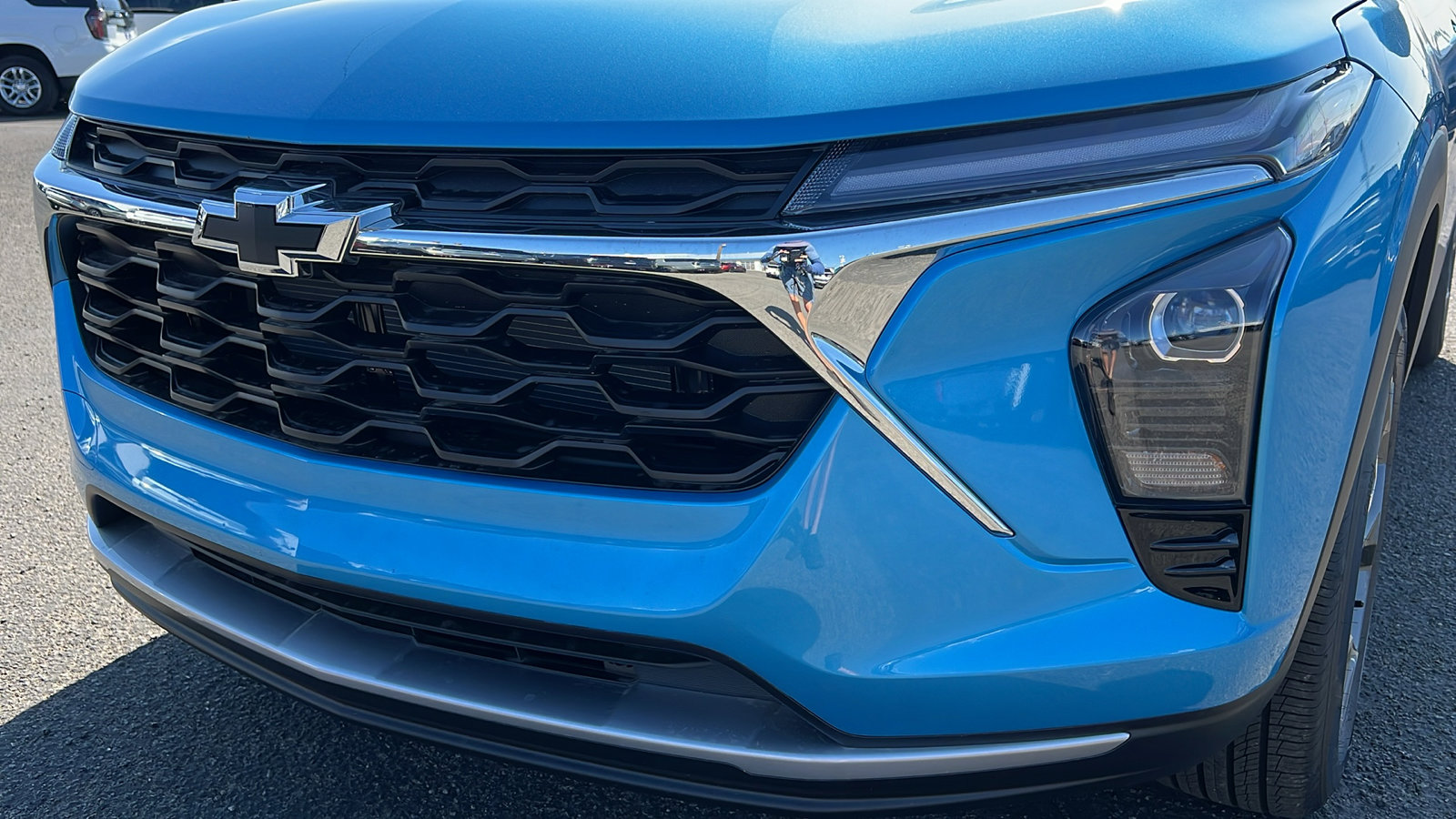 New 2026 Chevrolet Trax LT w/ Sunroof Package image 9