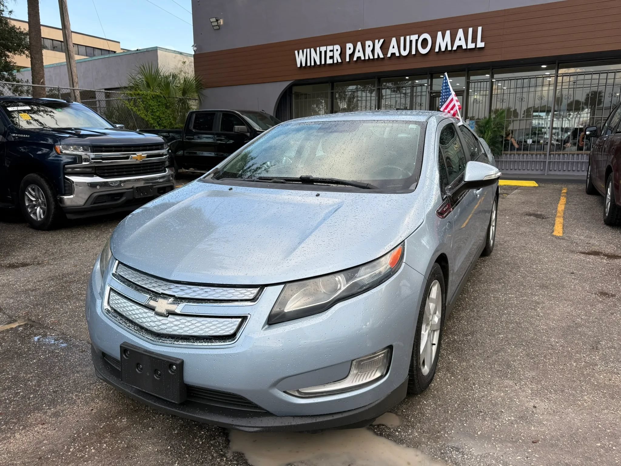 Used 2014 Chevrolet Volt w/ Enhanced Safety Package 1