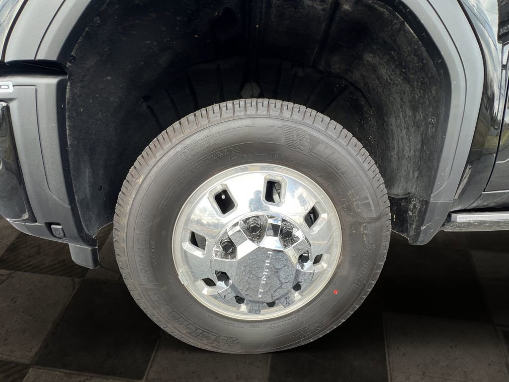 New 2026 GMC Sierra 3500 Denali Ultimate image 9