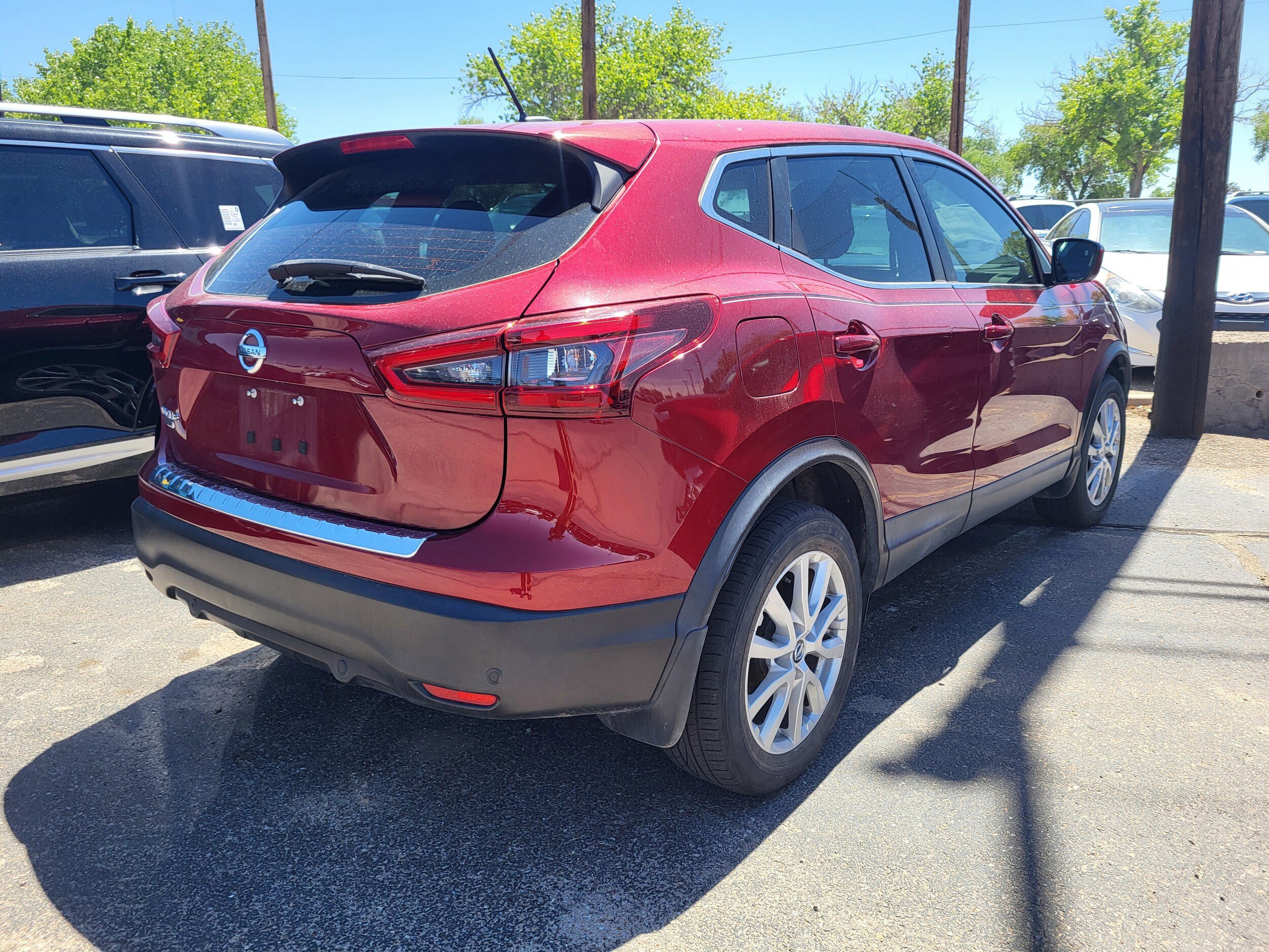 Used 2020 Nissan Rogue Sport S w/ Appearance Package FWD image 28