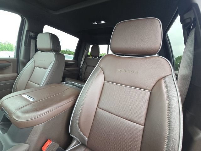 Used 2025 GMC Sierra 2500 Denali w/ Denali Reserve Package AWD/4WD image 24
