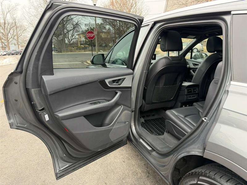 Used 2018 Audi Q7 2.0T Premium Plus image 25