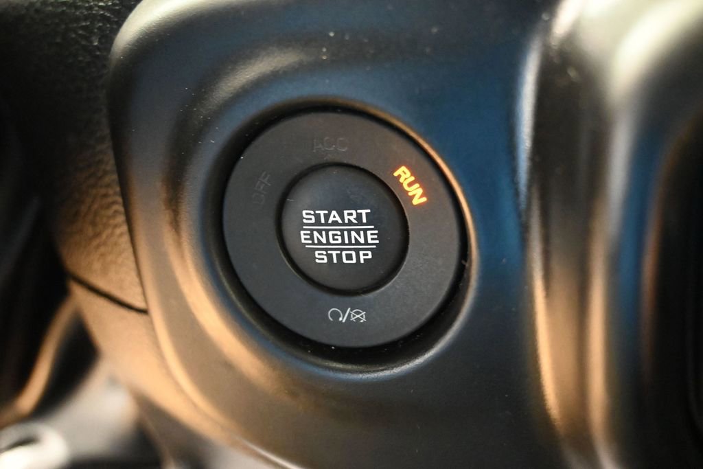 Used 2023 Jeep Wrangler Unlimited Sahara w/ Cold Weather Group AWD/4WD image 21