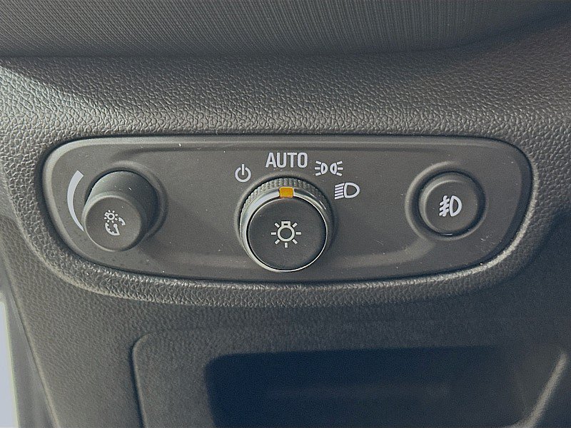 Used 2022 Chevrolet TrailBlazer LT w/ Convenience Package FWD image 10