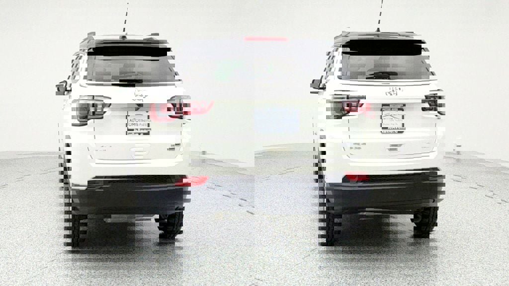 Used 2018 Jeep Compass Latitude w/ Popular Equipment Group image 6