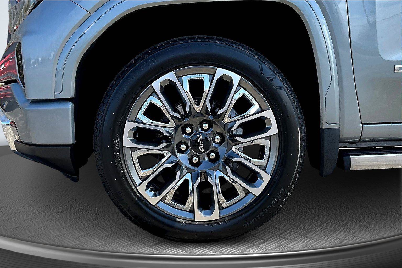 Used 2024 GMC Sierra 1500 Denali Ultimate AWD/4WD image 10