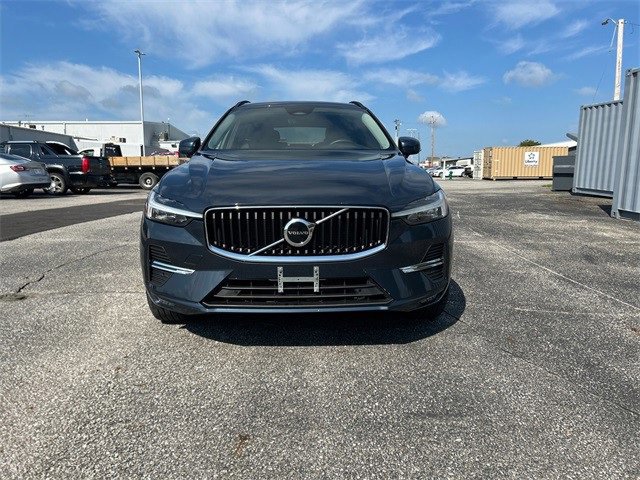 Used 2022 Volvo XC60 B5 Momentum image 9