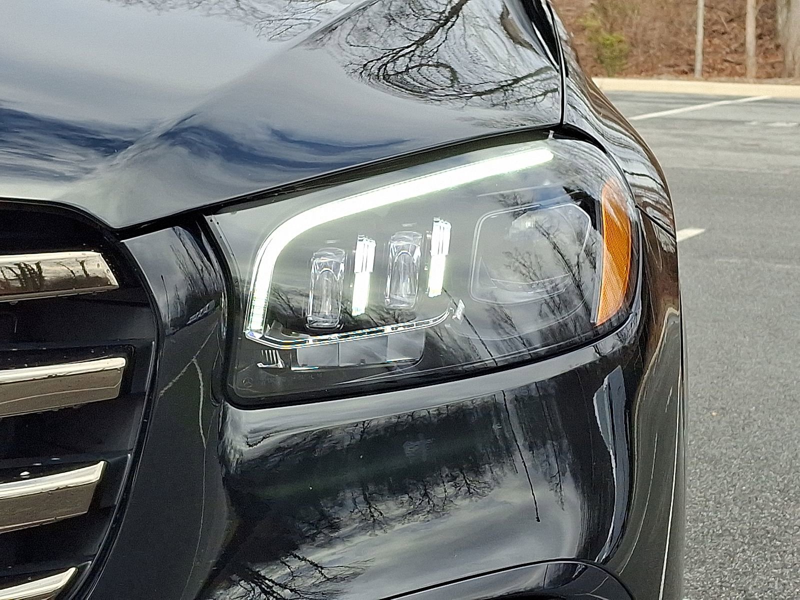 Certified 2025 Mercedes-Benz GLS 450 4MATIC image 9