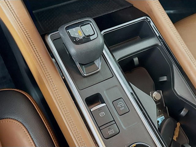 Certified 2022 Nissan Pathfinder Platinum w/ Cargo Package image 20