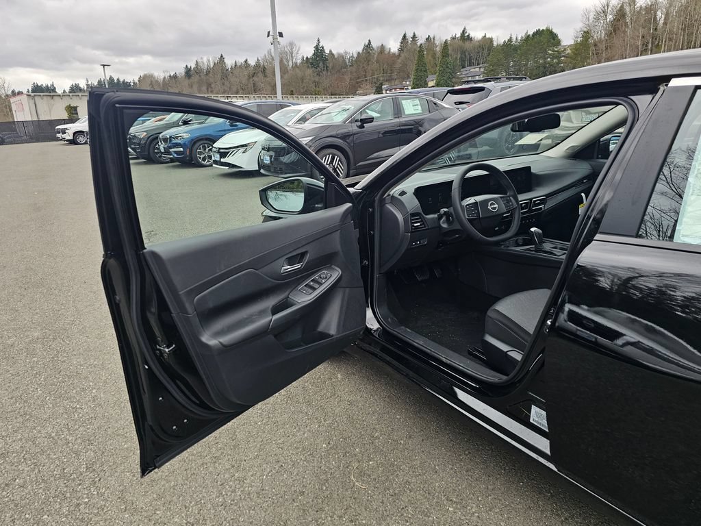 New 2026 Nissan Sentra SV w/ SV Convenience Package FWD image 16