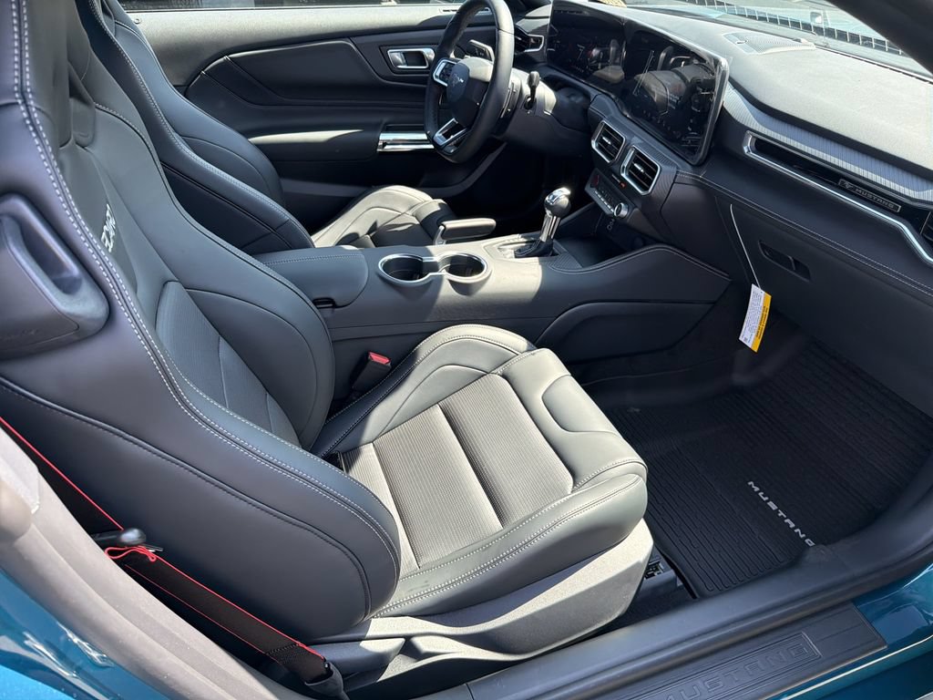 New 2026 Ford Mustang GT Premium w/ GT Performance Package RWD image 15