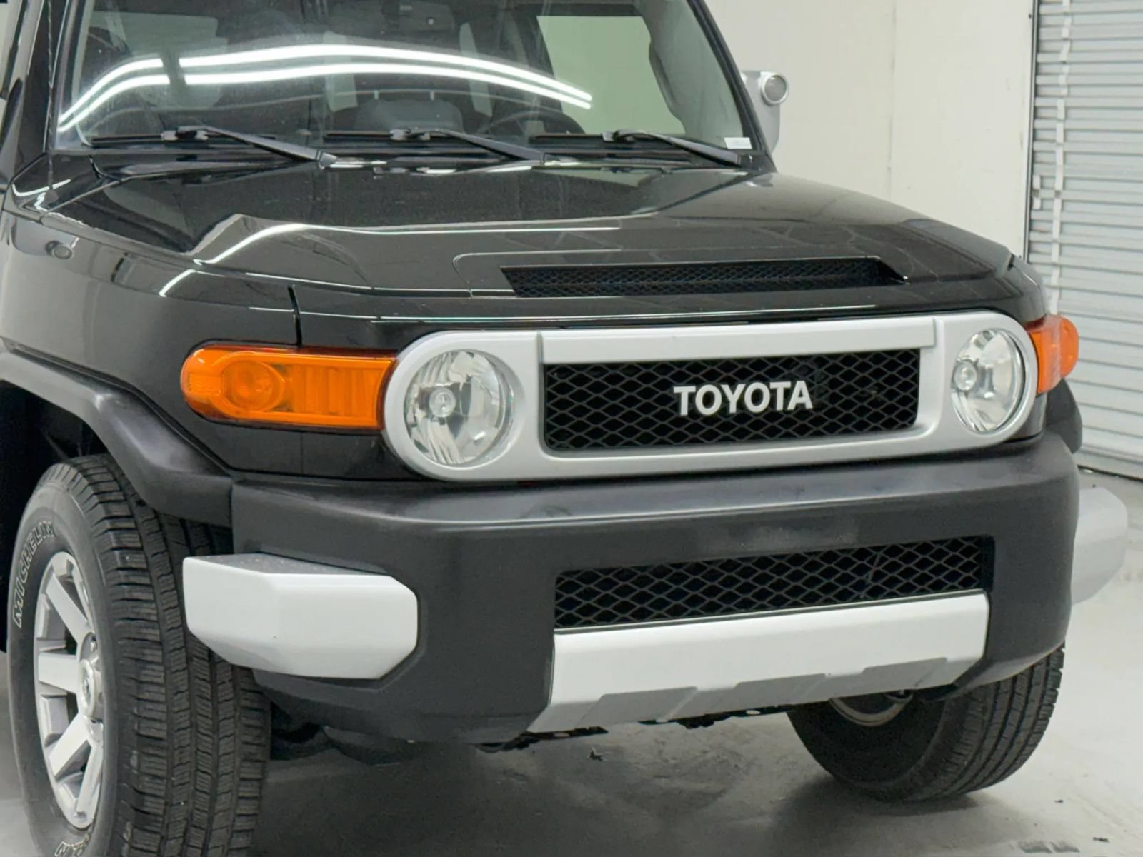 Used 2014 Toyota FJ Cruiser 4WD w/ Upgrade Package image 40