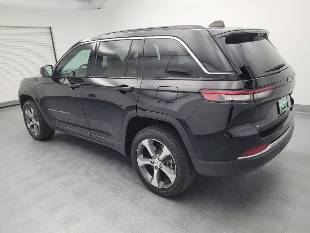 Used 2024 Jeep Grand Cherokee Limited 4xe w/ Luxury Tech Group II AWD/4WD image 3