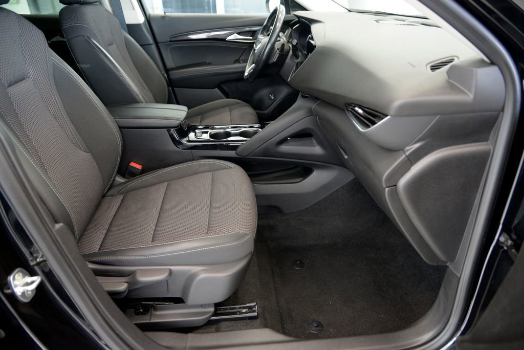 Certified 2022 Buick Envision Preferred AWD/4WD image 30