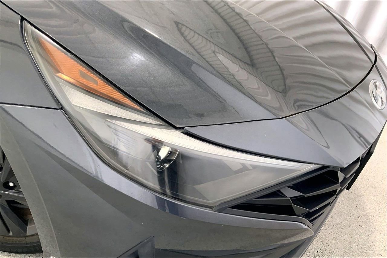 Used 2021 Hyundai Elantra SEL image 12
