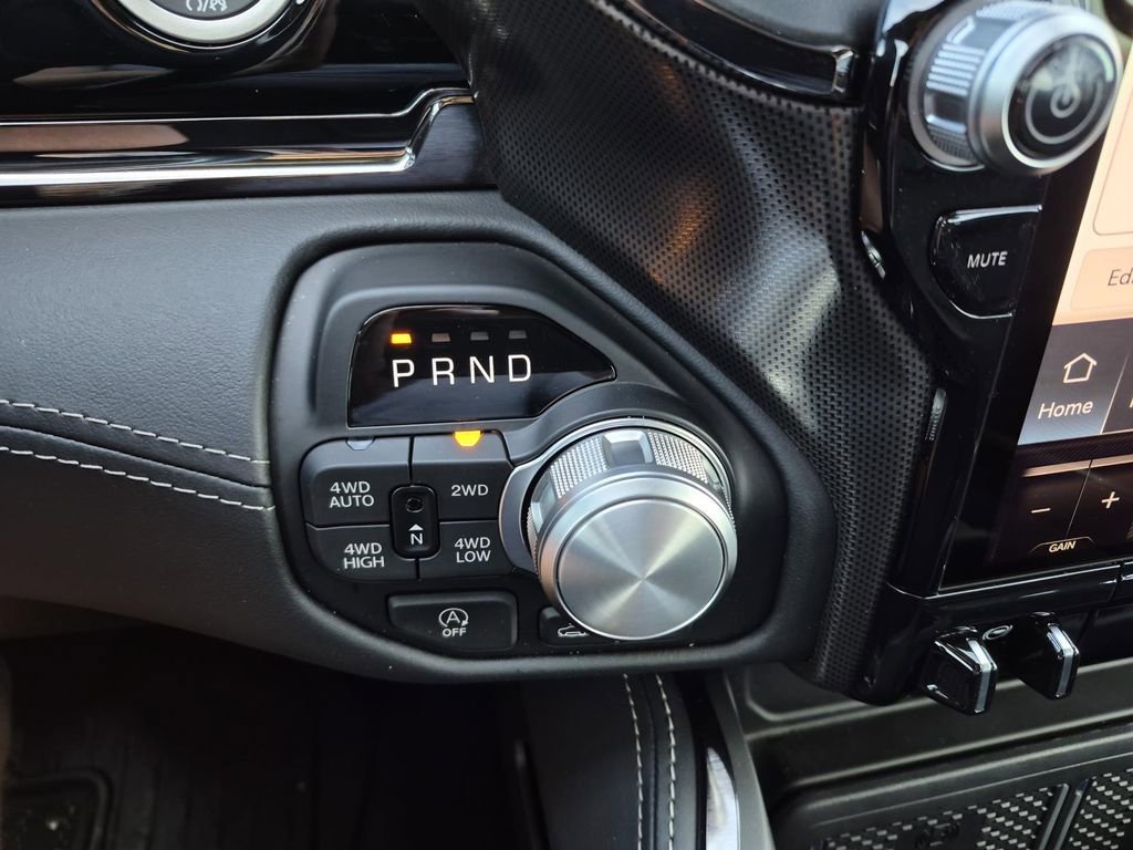 New 2025 RAM 1500 Limited image 21