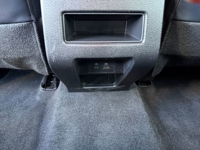 Used 2024 Mitsubishi Outlander SE Black Edition image 29