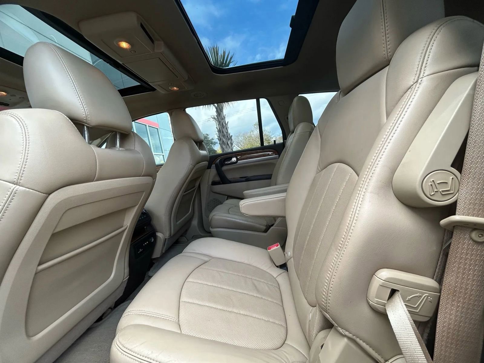 Used 2012 Buick Enclave Premium w/ Trailering Provision Package image 15