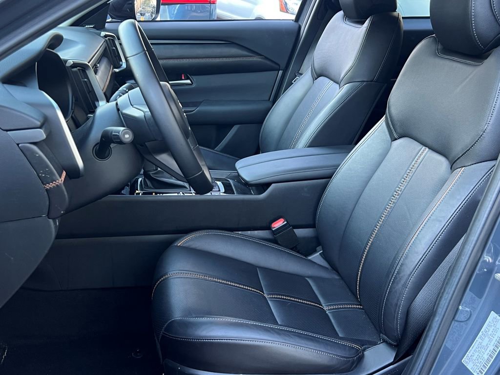 Used 2025 MAZDA CX-50 AWD 2.5 Hybrid w/ Premium Pkg image 30