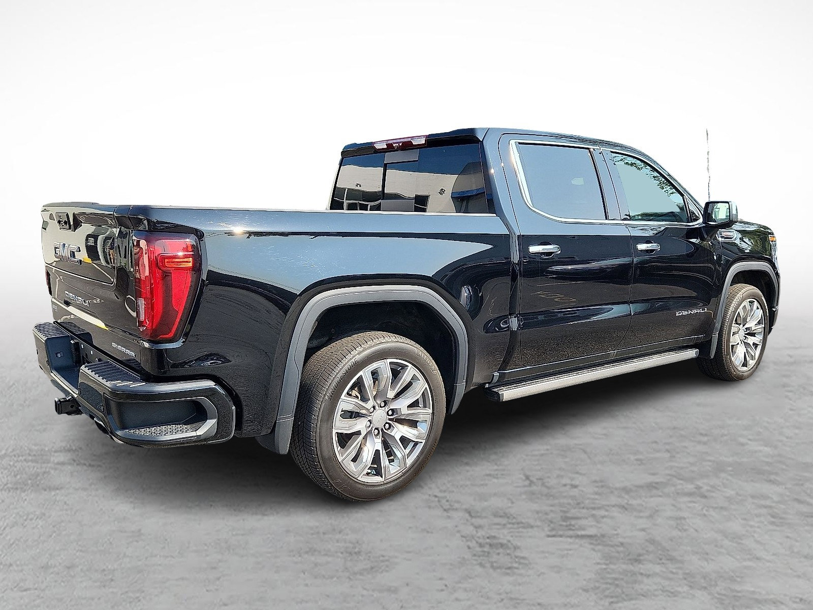 Certified 2024 GMC Sierra 1500 Denali w/ Denali Reserve Package image 5