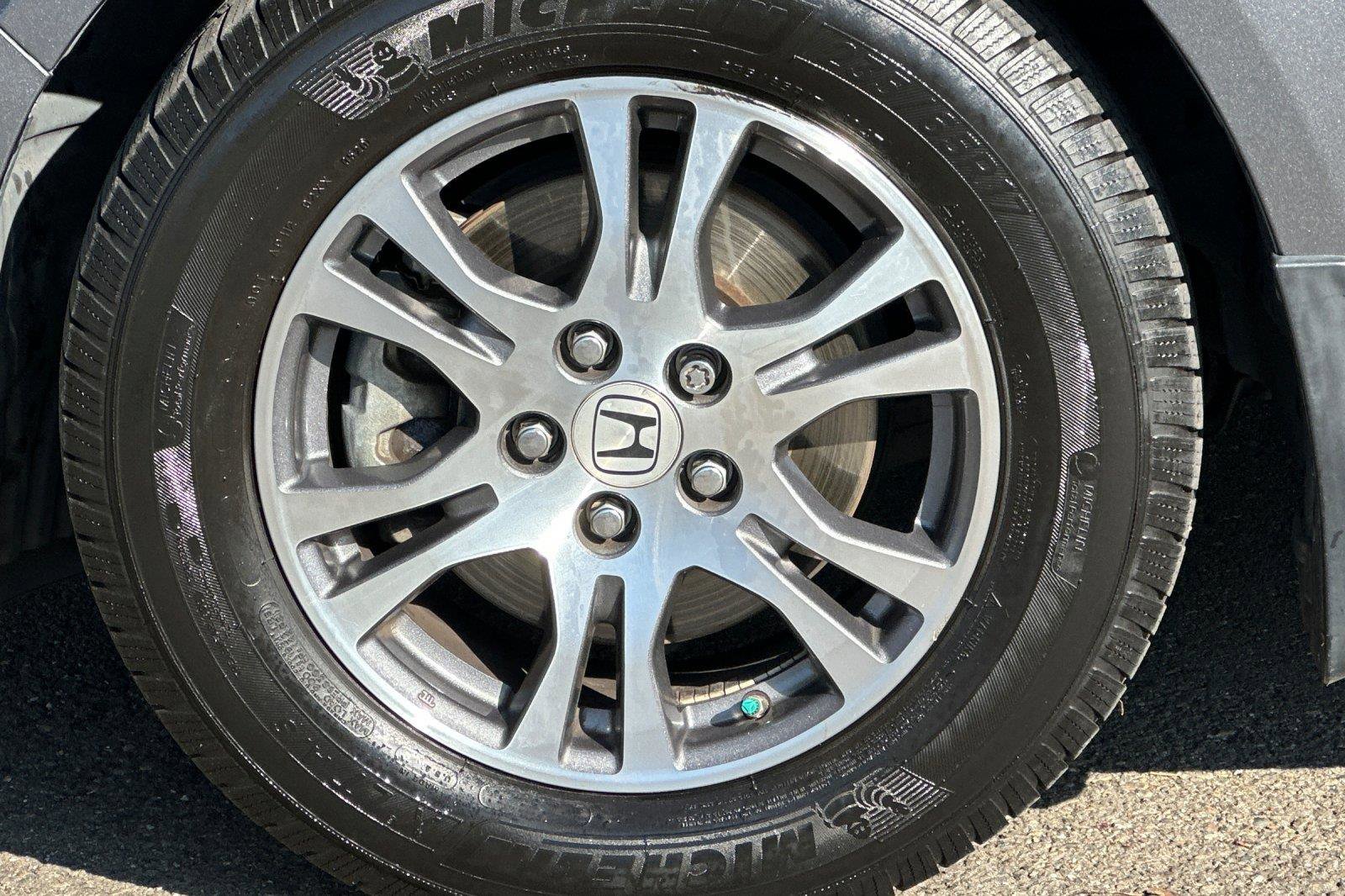 Used 2012 Honda Odyssey EX image 24