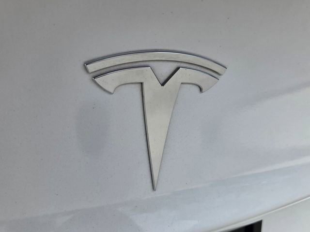 Used 2023 Tesla Model 3 Standard Range image 14