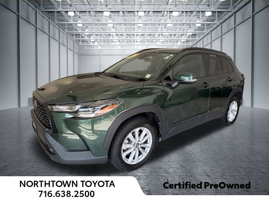 Used 2022 Toyota Corolla Cross LE w/ Moonroof Package