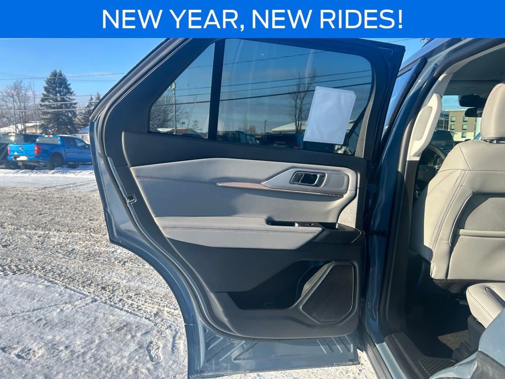 New 2026 Ford Explorer Active w/ Active Comfort Package image 17