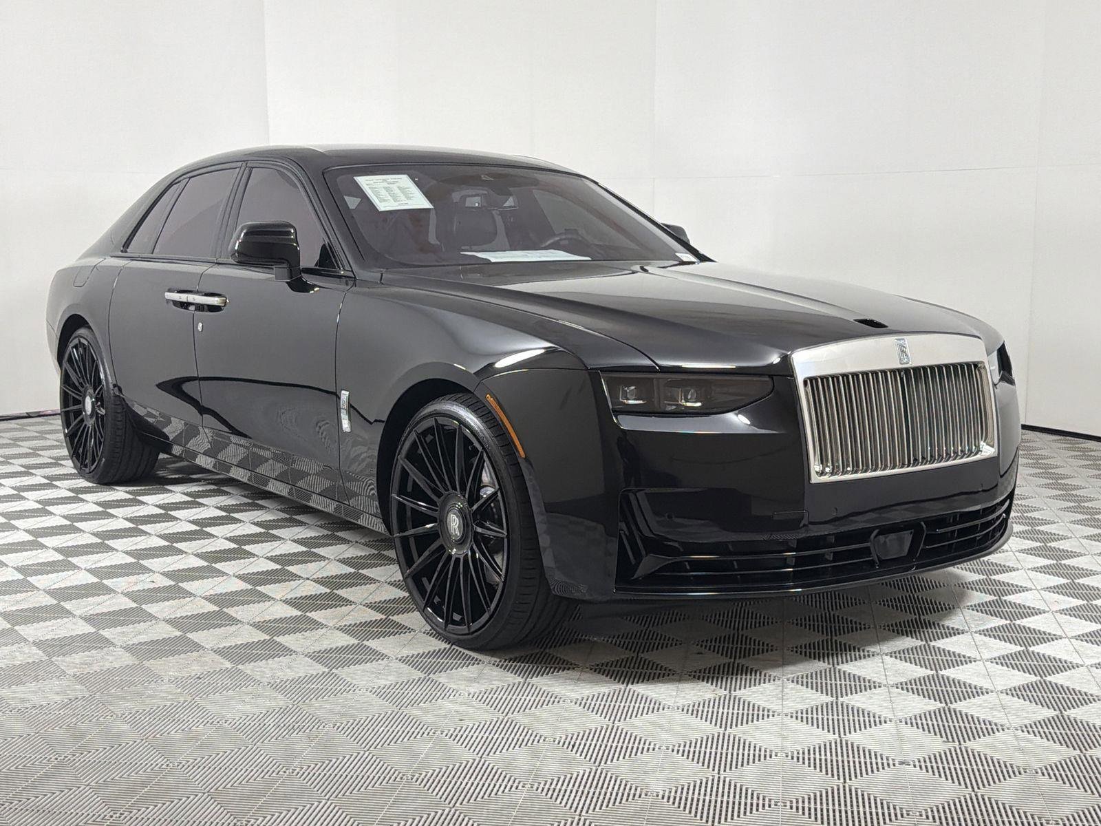 Used 2025 Rolls-Royce Ghost image 7