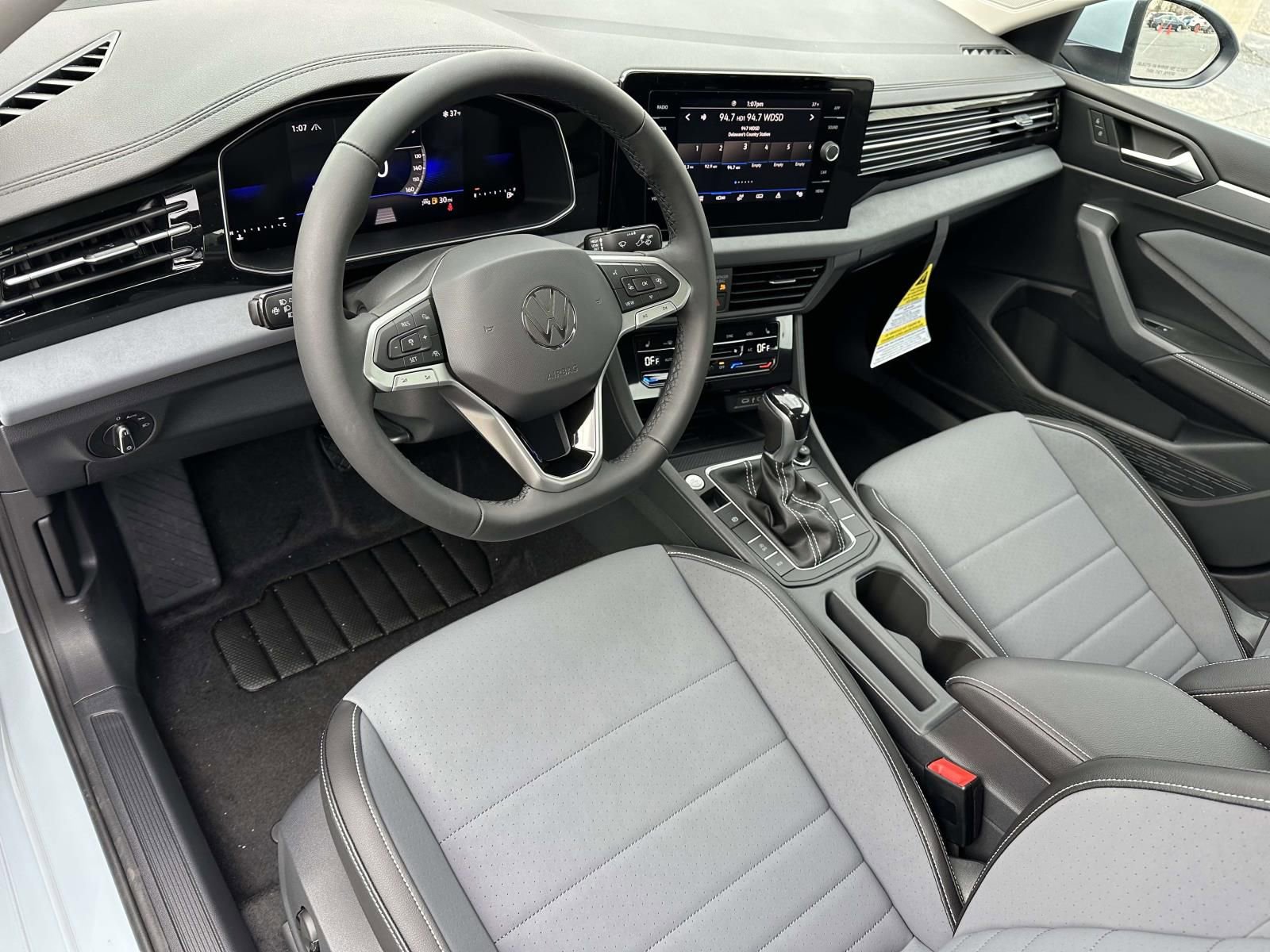 New 2026 Volkswagen Jetta SE image 10