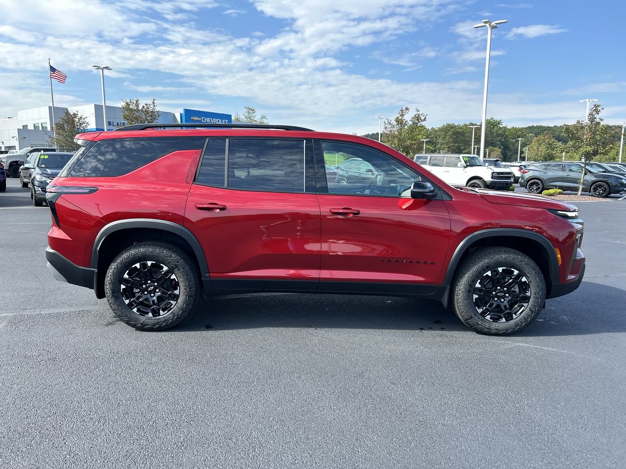 New 2027 Chevrolet Traverse Z71 w/ Driver Confidence Package AWD/4WD image 8