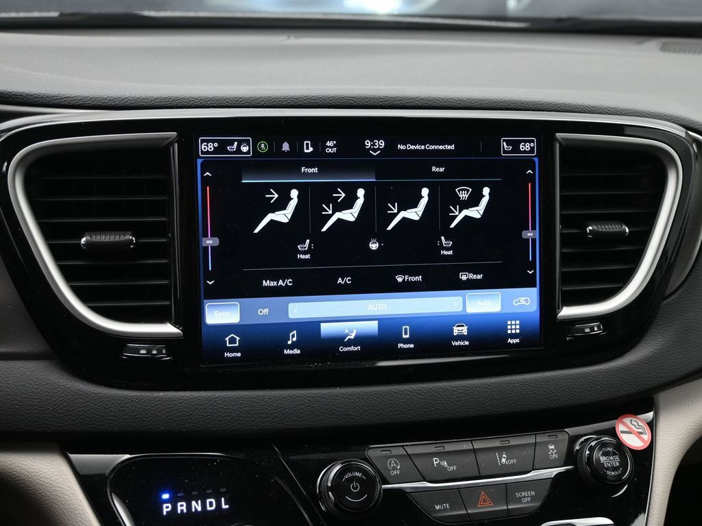 Used 2024 Chrysler Pacifica Touring-L FWD image 17