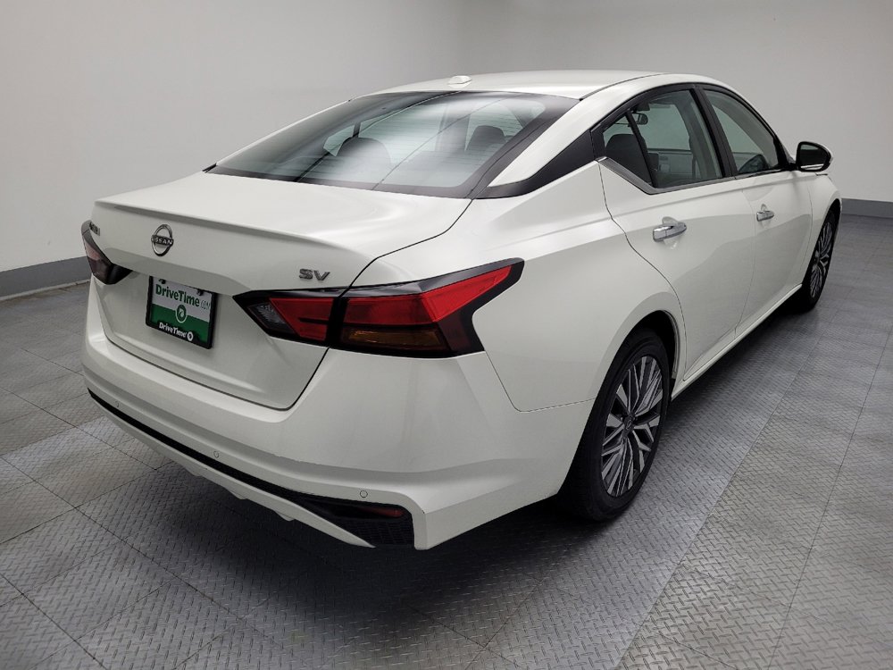 Used 2023 Nissan Altima 2.5 SV image 9