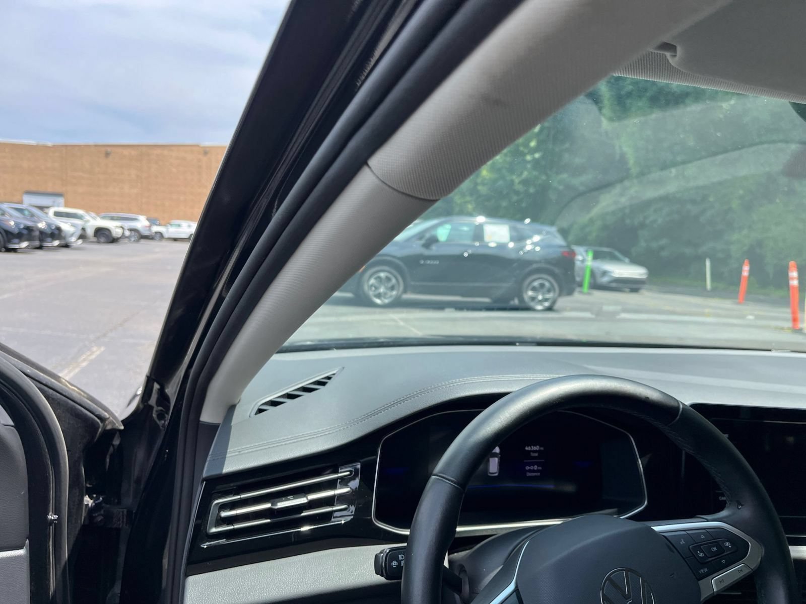 Used 2025 Volkswagen Jetta S FWD image 35