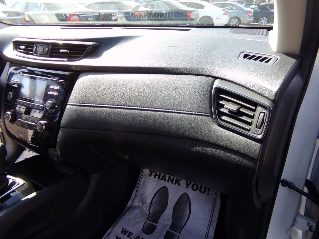 Used 2017 Nissan Rogue S image 25