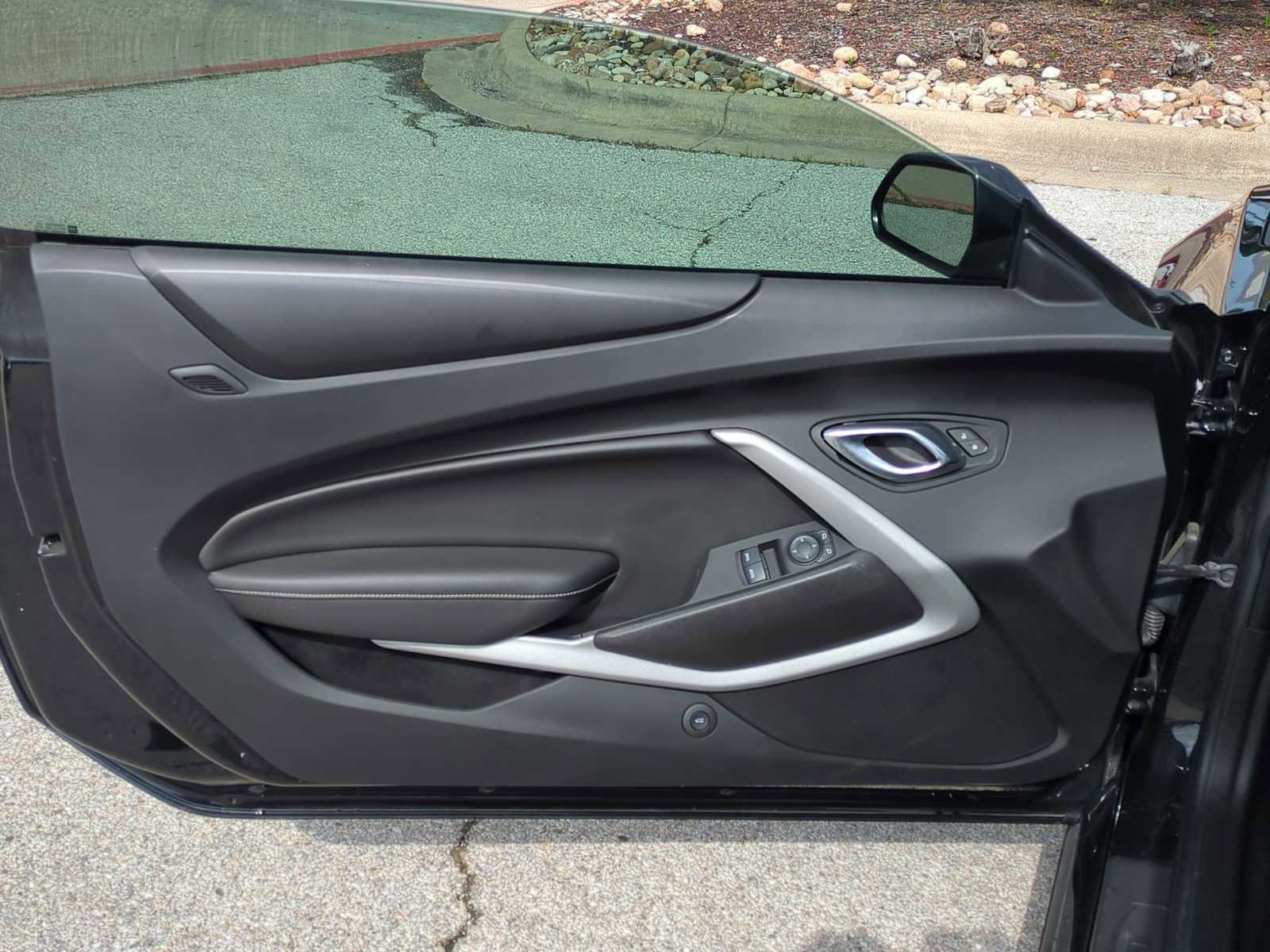 Used 2021 Chevrolet Camaro SS RWD image 21