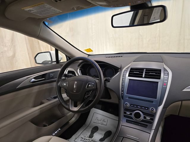 Used 2020 Lincoln MKZ AWD image 34