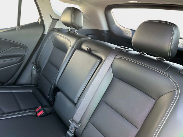 Used 2023 GMC Terrain SLT AWD/4WD image 12