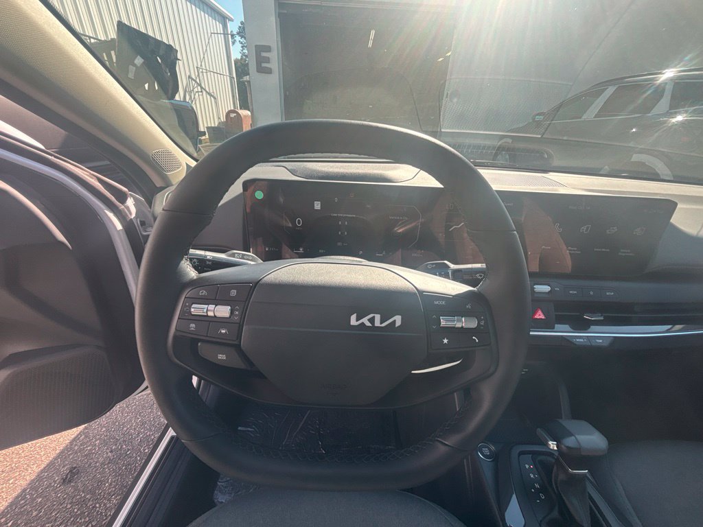 Certified 2025 Kia K4 EX FWD image 13