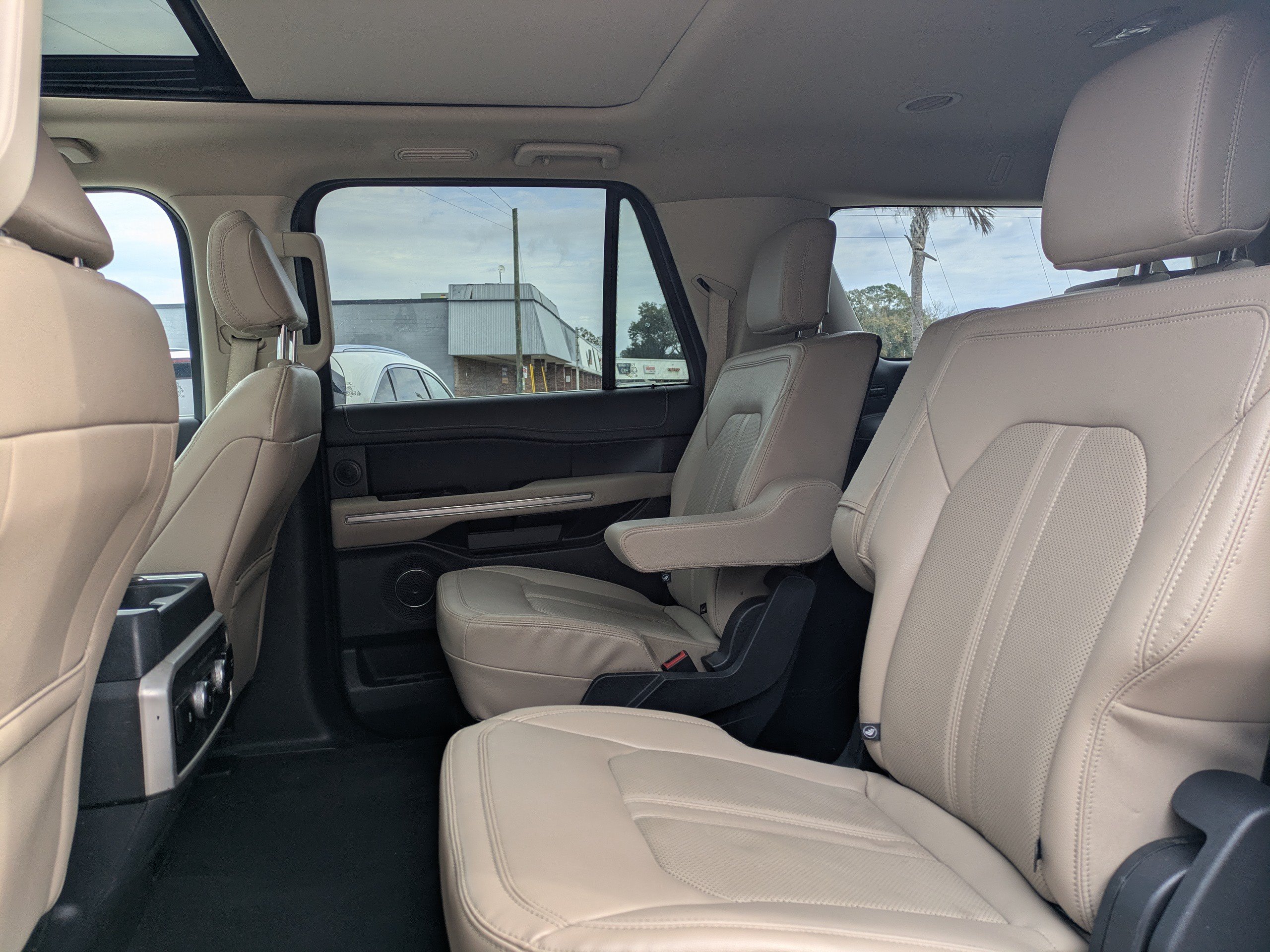 Certified 2023 Ford Expedition Max Limited AWD/4WD image 14
