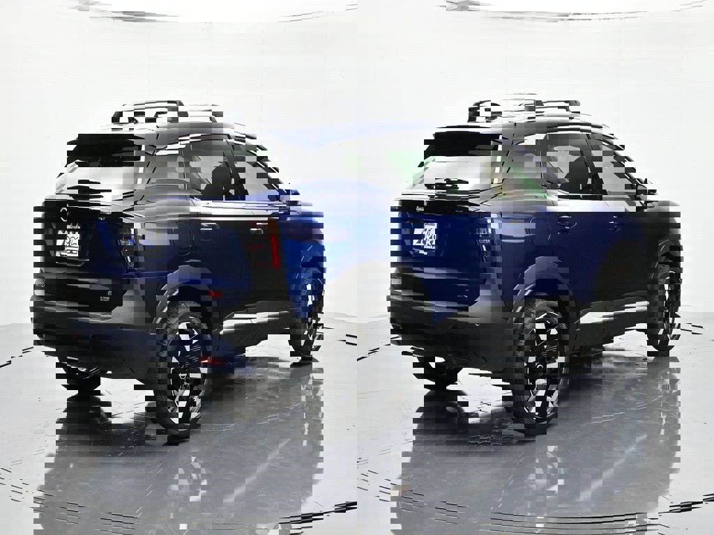 New 2026 Nissan Kicks SR image 5