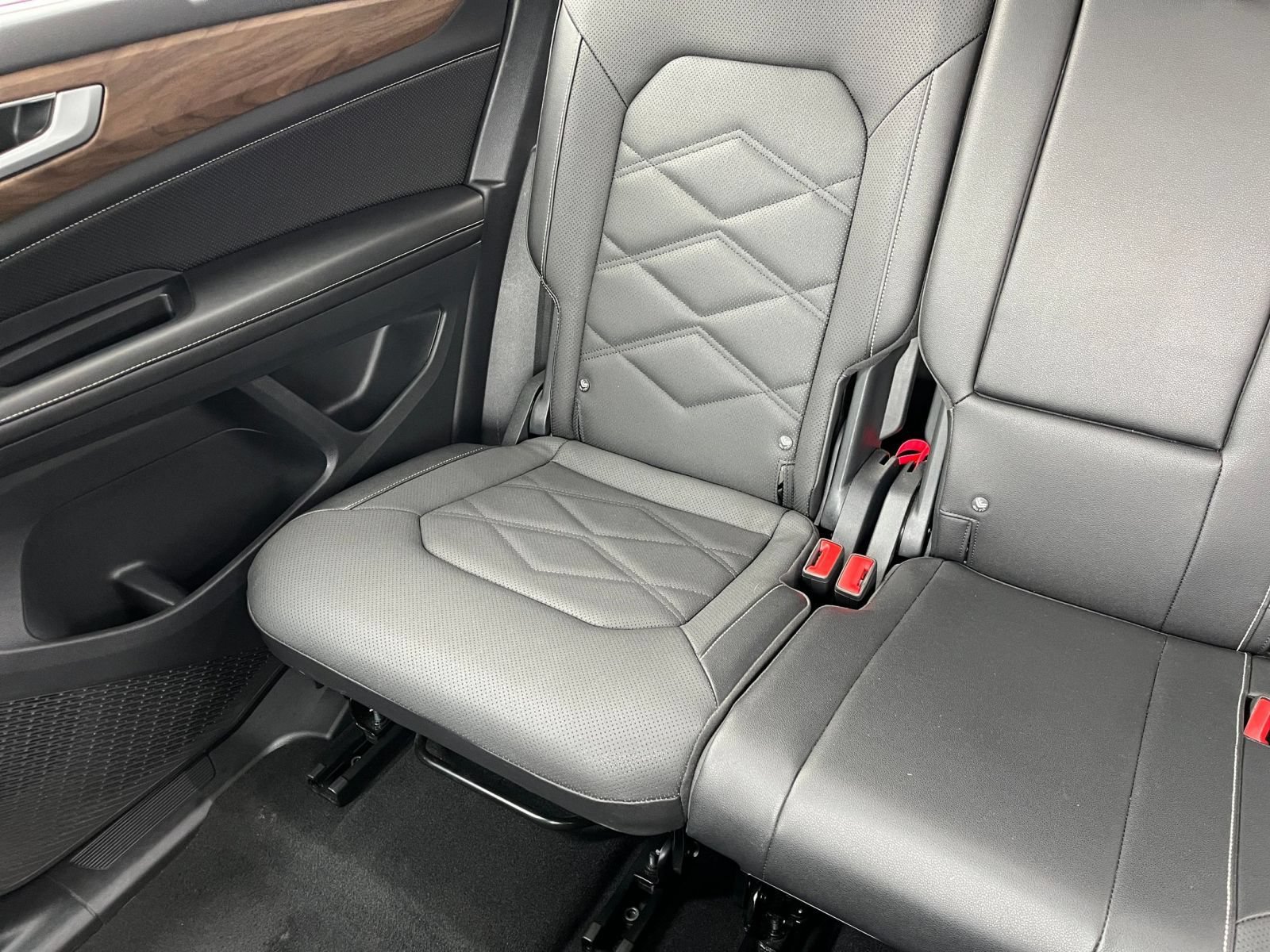 Used 2026 Volkswagen Atlas SE FWD image 42