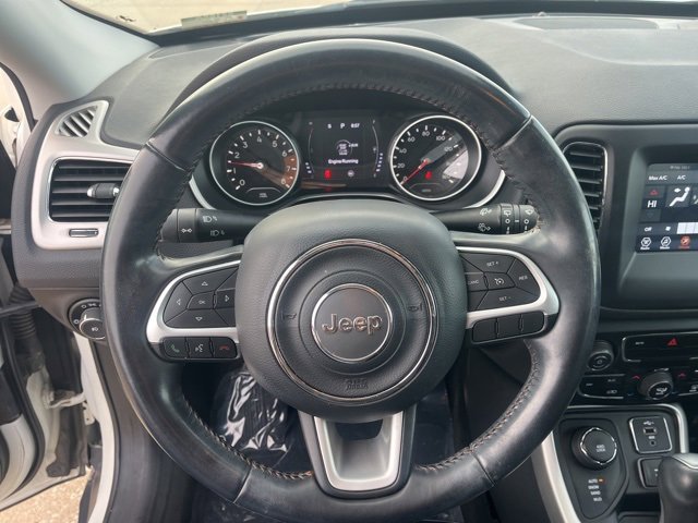 Used 2019 Jeep Compass Latitude image 16