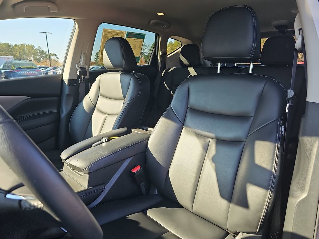 Used 2024 Nissan Murano SV w/ SV Midnight Edition Package image 19