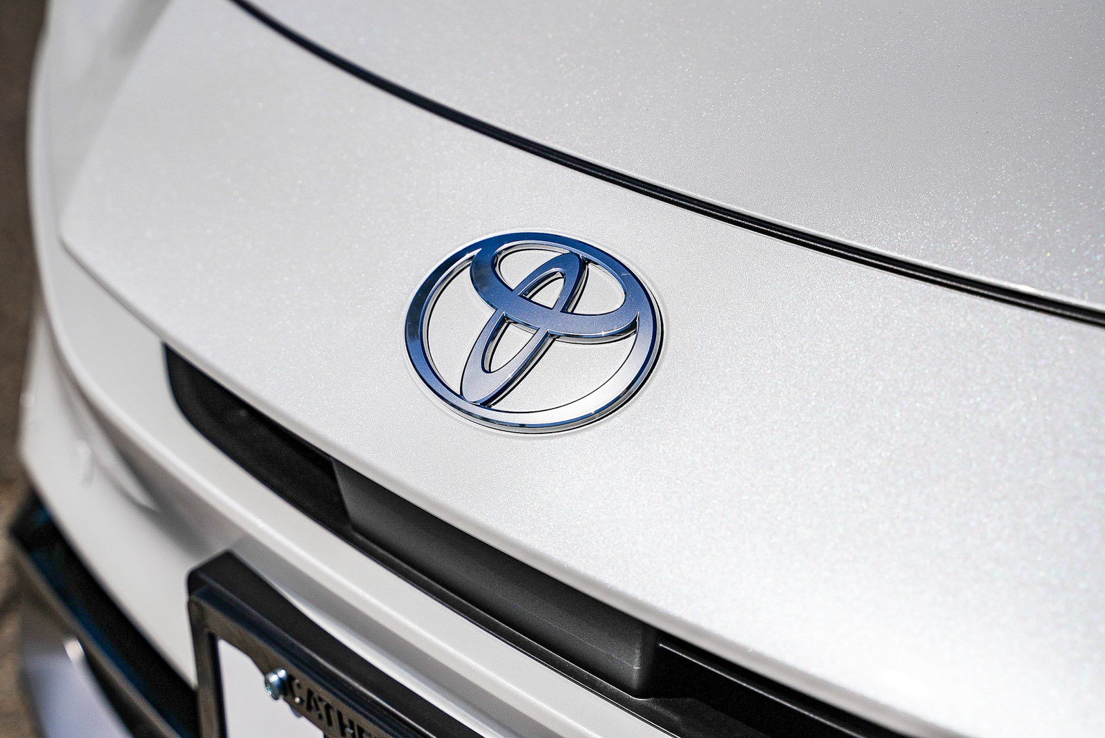 New 2026 Toyota Prius Plug-In Hybrid FWD image 9