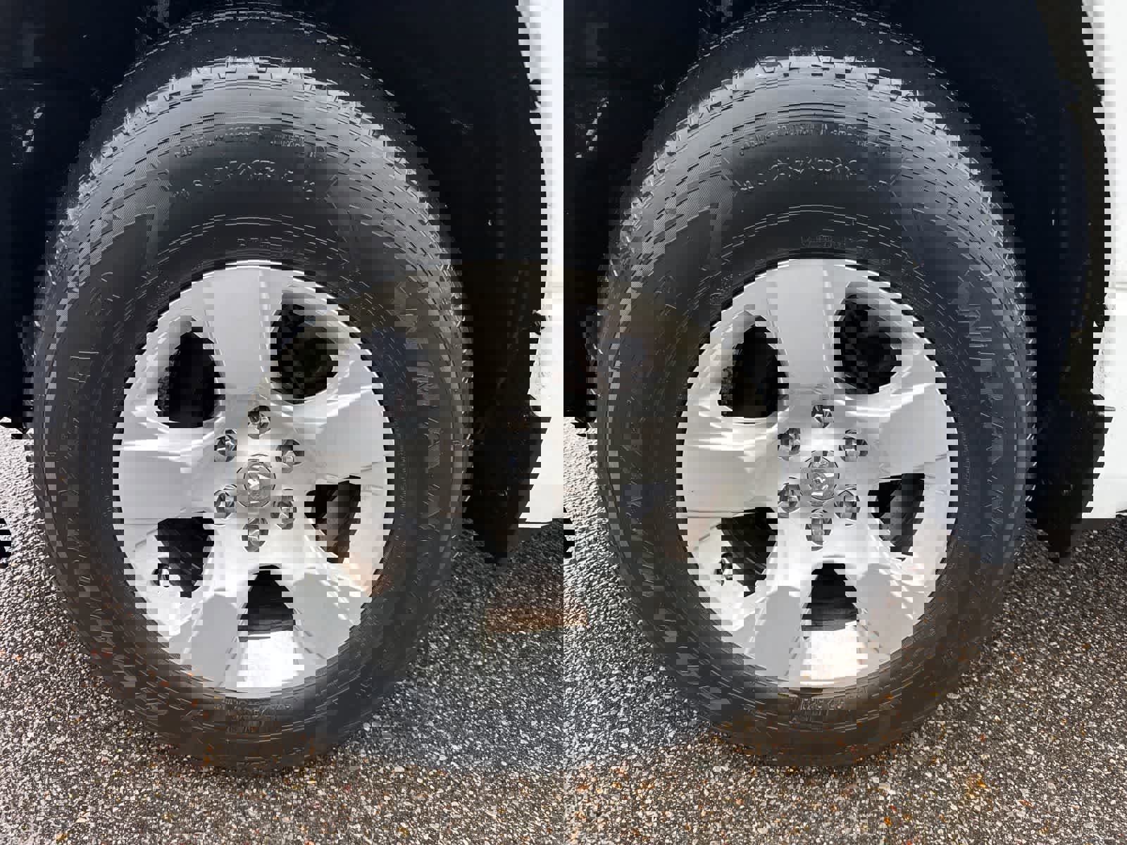 Used 2021 RAM 1500 Big Horn image 9