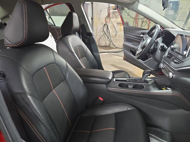 Used 2022 Nissan Altima 2.5 SR image 11