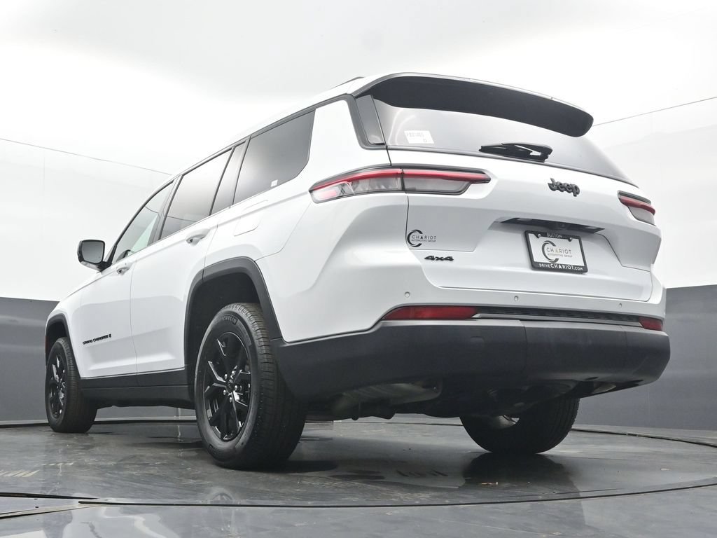 Used 2025 Jeep Grand Cherokee L Laredo AWD/4WD image 58