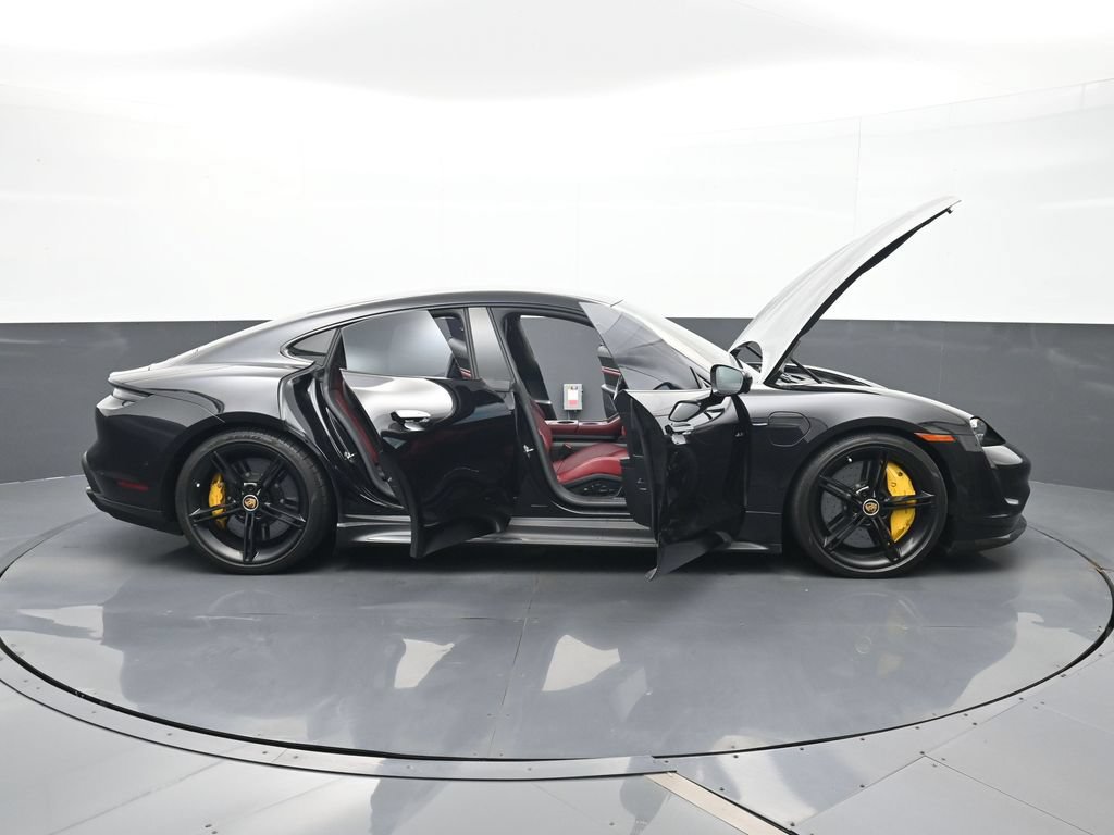 Certified 2022 Porsche Taycan Turbo S AWD/4WD image 33
