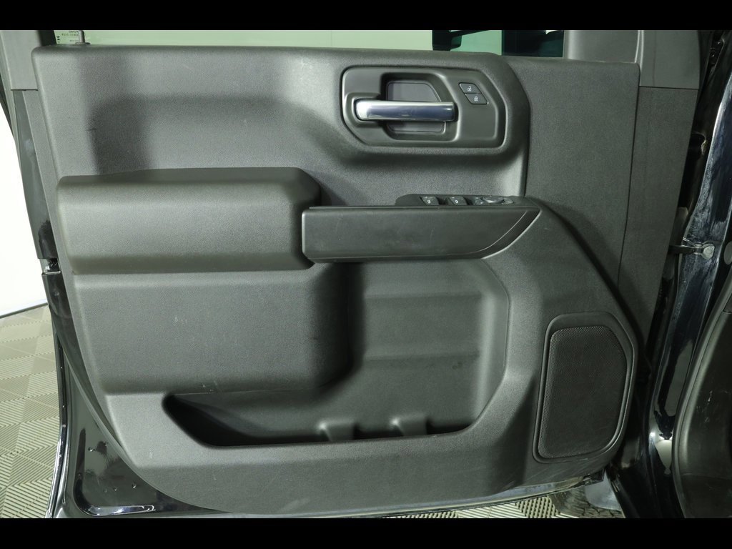 Used 2024 Chevrolet Silverado 2500 Custom w/ Custom Value Package image 24